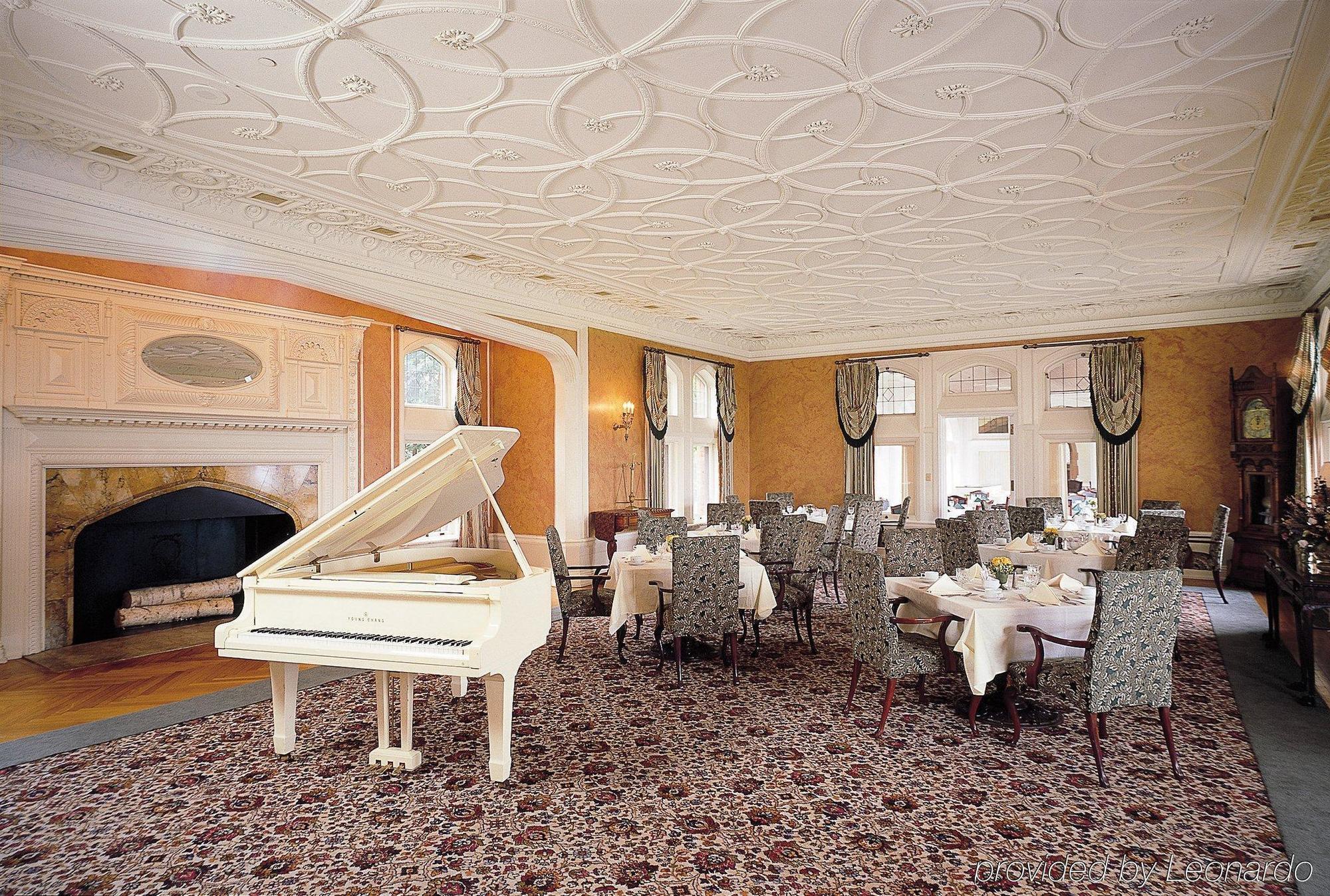 Cranwell Spa And Golf Resort (Adults Only) Lenox Restoran fotoğraf